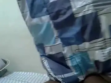 Wet_pussie01  live sex cam