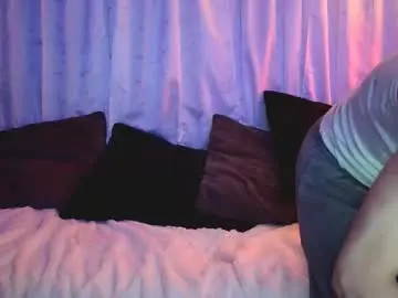 Wholovesulady  live sex cam