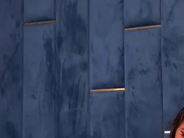 Yasminaluna  live sex cam