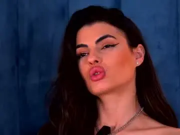 Yasminaluna  live sex cam