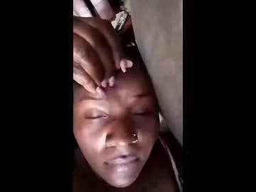 Zuriwongggggggg  live sex cam