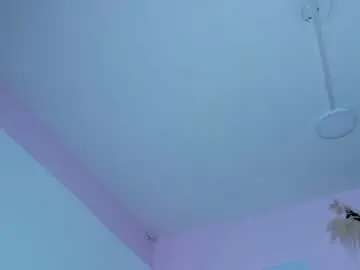 Auroraflowers_  live sex cam