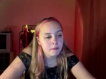 Echolazarski  live sex cam