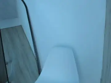 Emily_white25  live sex cam