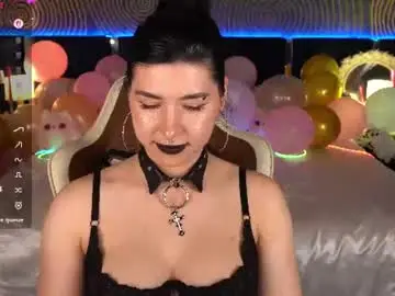 Emilycandys  live sex cam