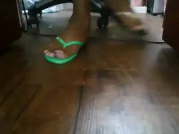 Goddessquafeet  live sex cam