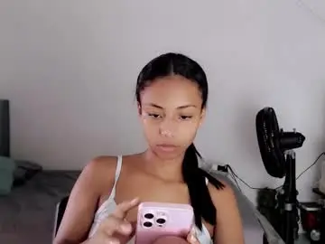 Linda_brown_1  live sex cam