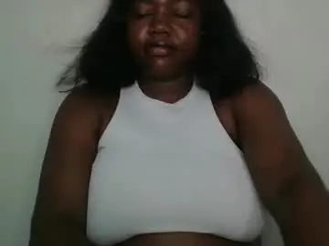 Lovecumsluttie  live sex cam