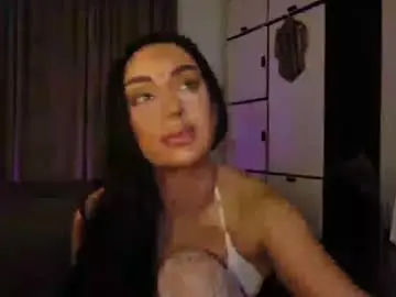 Luanaxdess  live sex cam