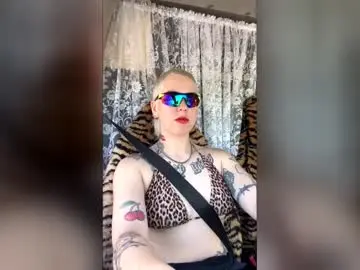 Onegirlonevan  live sex cam