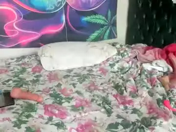 Pretty69queen  live sex cam