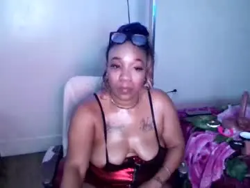 Pretty69queen  live sex cam