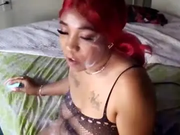 Pretty69queen  live sex cam