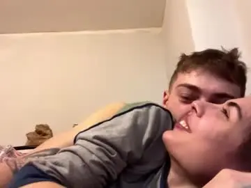 Santacervenak  live sex cam