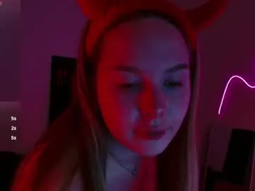 Bellajonesk  live sex cam