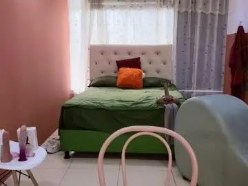 Camil_milfdream  live sex cam