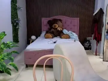 Camil_milfdream  live sex cam