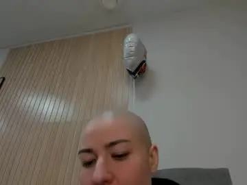 Julia_bright  live sex cam