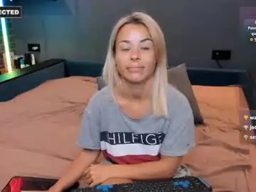 Kristinasexyhot  live sex cam