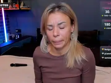 Kristinasexyhot  live sex cam