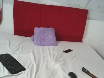 Loly_skinny10  live sex cam