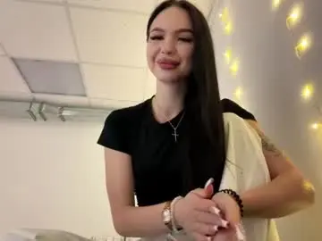 Lucianaforgy  live sex cam