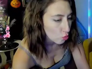 Lunasnow1  live sex cam