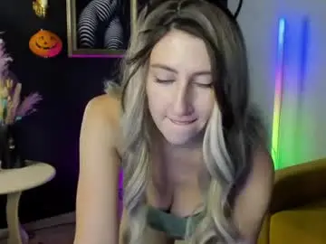 Lunasnow1  live sex cam