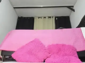 Martinaclark  live sex cam