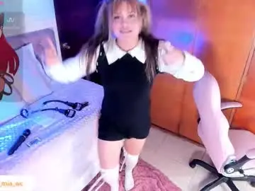 Mia_rousseau  live sex cam