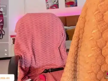Mia_rousseau  live sex cam