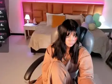 Mia_rousseau  live sex cam