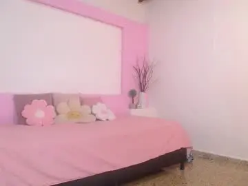 Oralarson  live sex cam