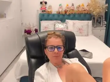 Prettyblackeyes  live sex cam