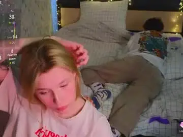 Babees_eva  live sex cam