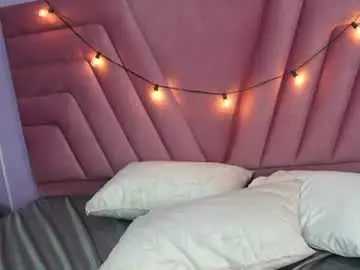 Cattaleeyaa  live sex cam