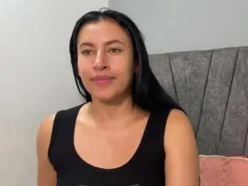 Dulceizzy  live sex cam