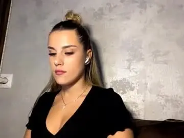 Hotmusex  live sex cam