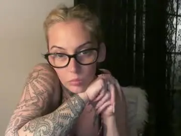 Laceyvixen7  live sex cam
