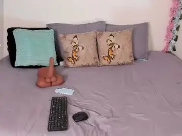 Laura1__  live sex cam