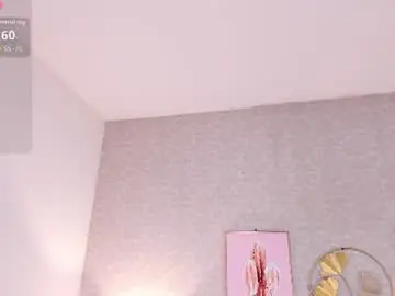 Natalie_fox__  live sex cam