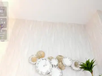 Natalie_fox__  live sex cam