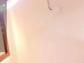Natalie_fox__  live sex cam