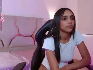 Tiny_tay  live sex cam