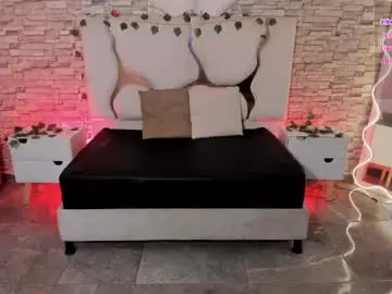 Tiny_tay  live sex cam