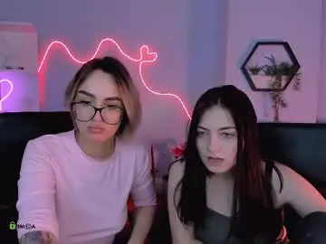 Your_bunny12  live sex cam