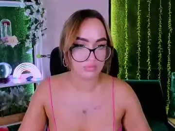 Your_bunny12  live sex cam