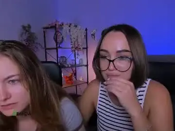 Your_bunny12  live sex cam