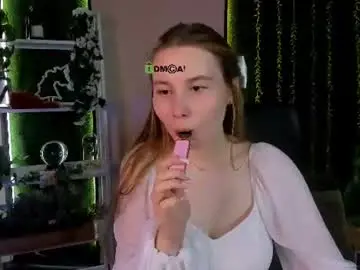 Your_bunny12  live sex cam