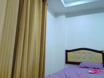 Buddiup2  live sex cam